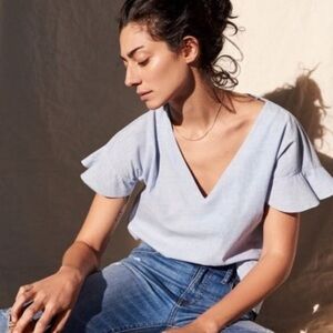 NWOT LIGHT MADEWELL BLUE SUNDRIFT RUFFLE SHORT SLEEVE TOP